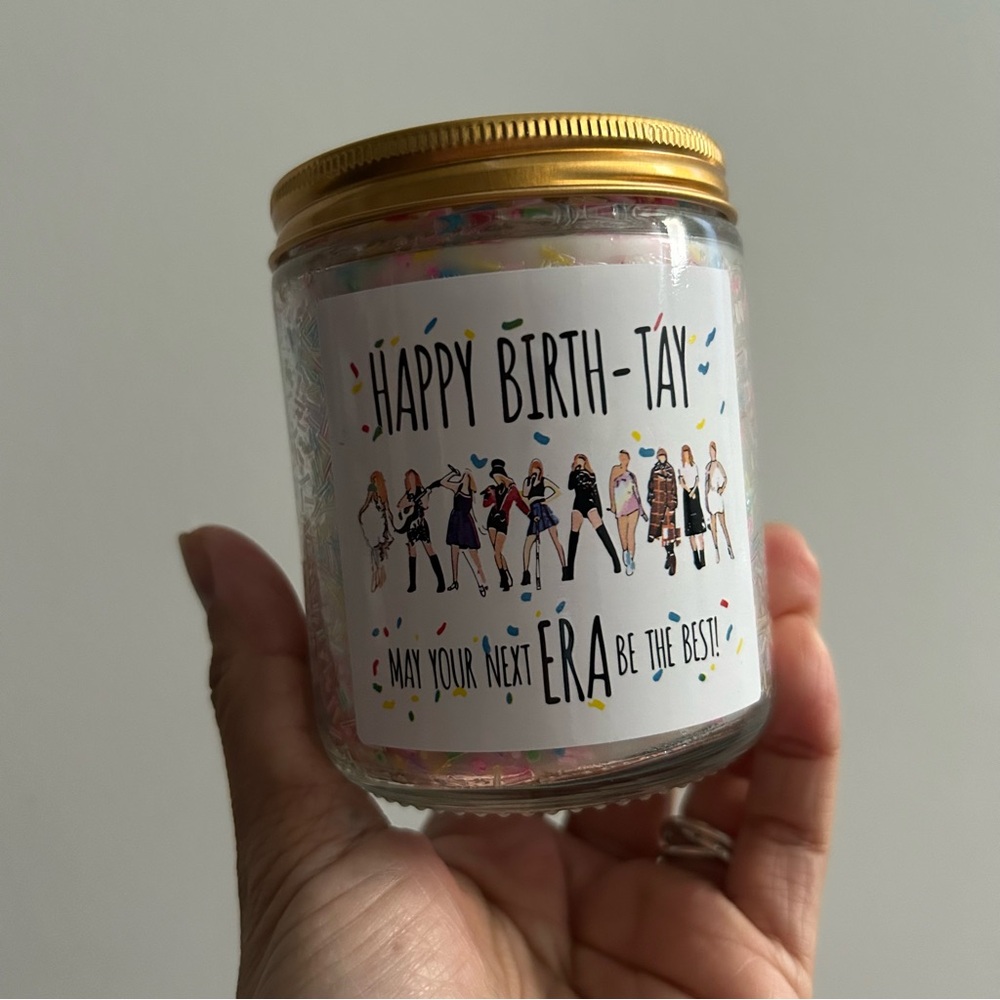 Taylor Swift Happy Birth-Tay Single Wick Candle